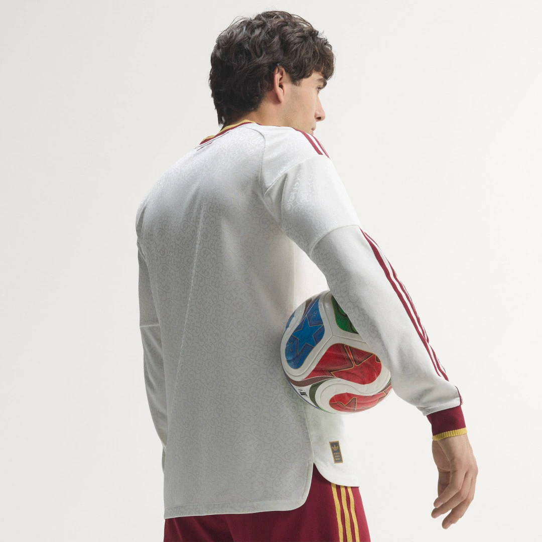 Extérieur Espagne Maillot Espagne Extérieur Authentique Manches Longues 2026 2026/2027 - Adidas