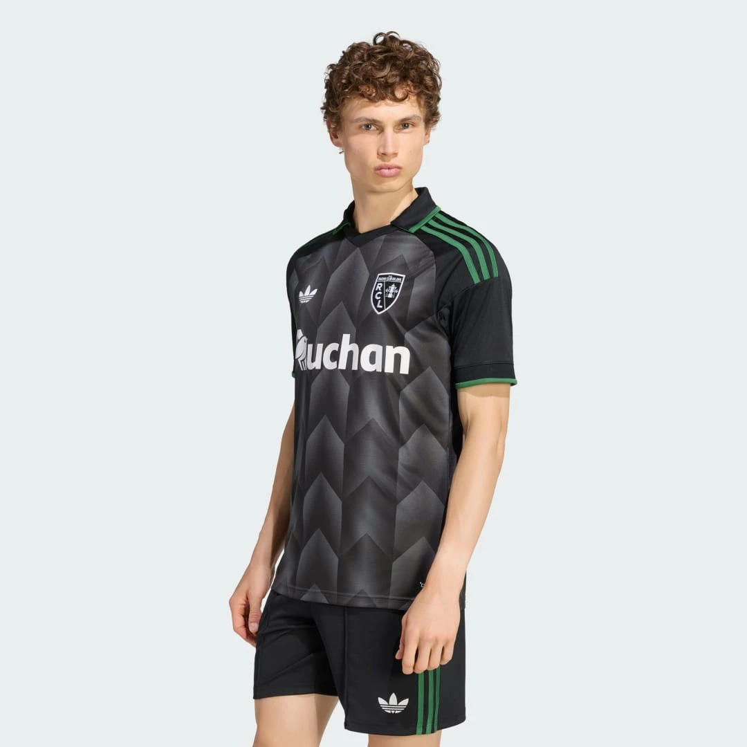Maillot Adidas RC Lens Extérieur 2026-2027 coloris gris avec logo du club brodé.