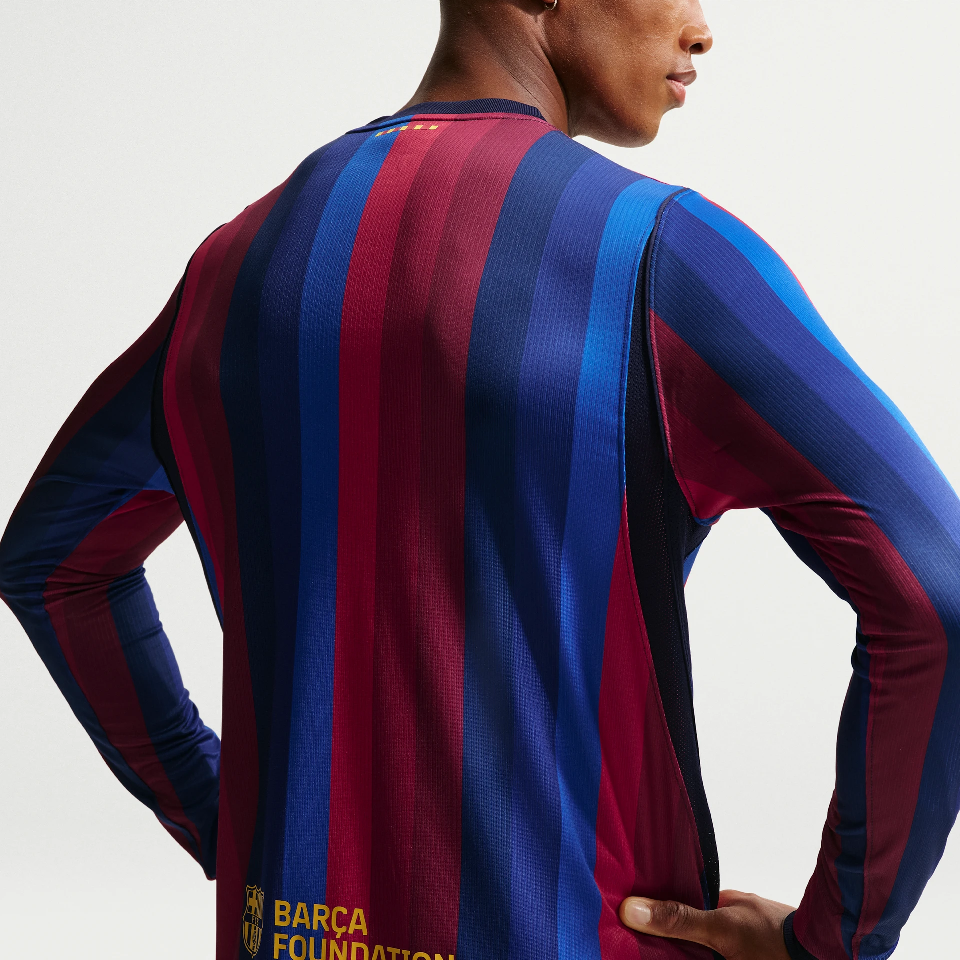 Domicile FC Barcelone Maillot FC Barcelone Domicile Manches Longues 2026/2027 2026/2027 - Nike