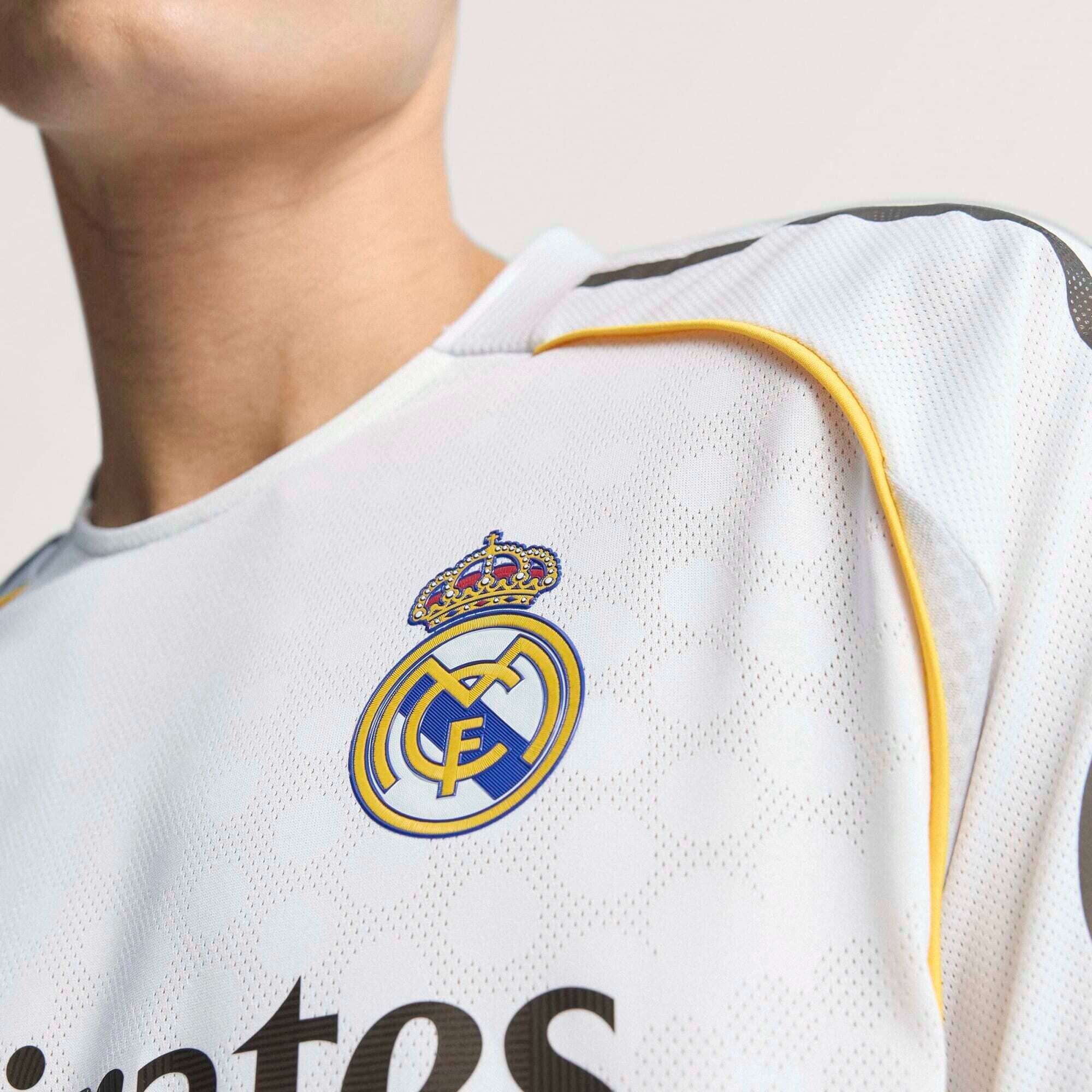 Maillot officiel Real Madrid domicile 2025-2026 blanc Adidas - détail