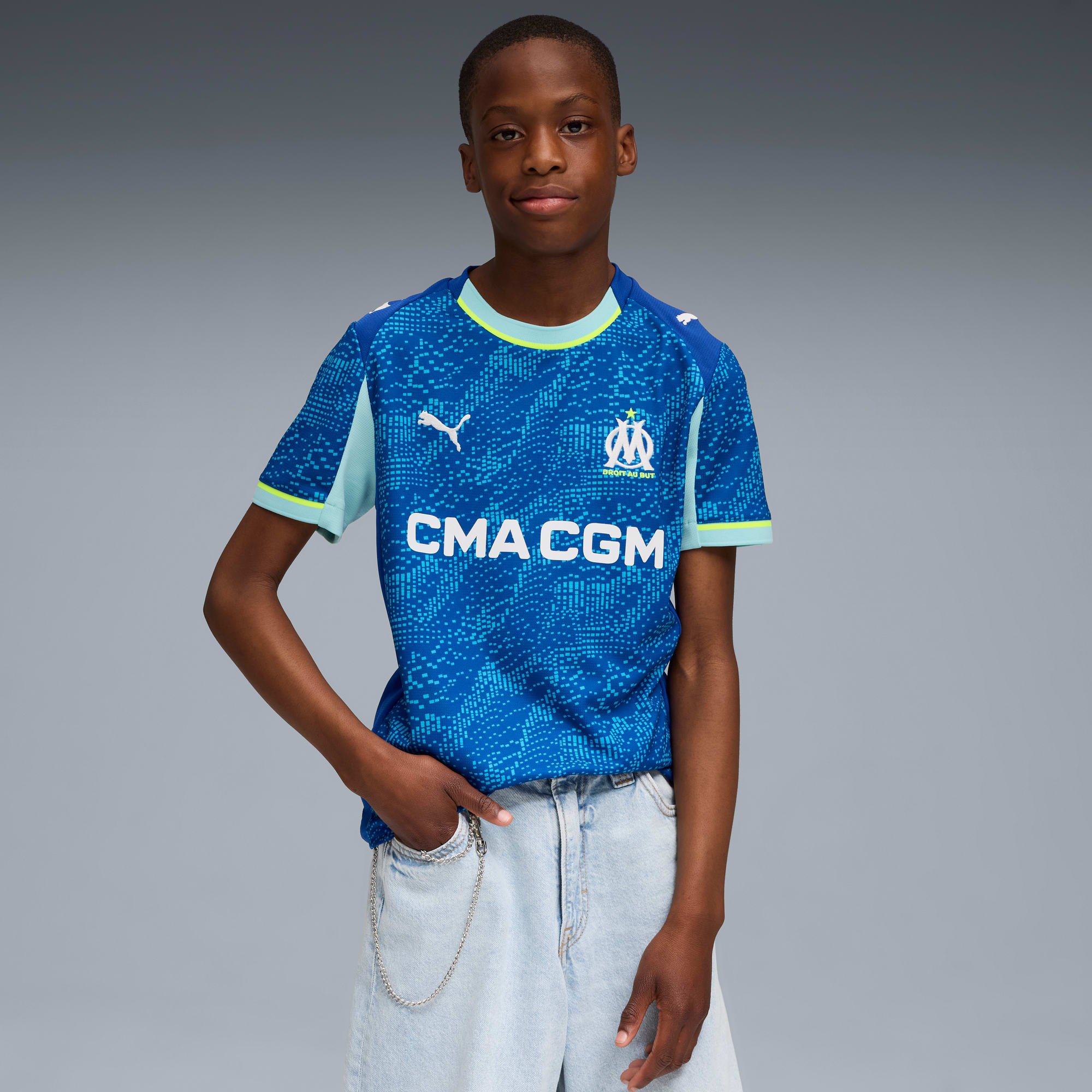 Maillot officiel Olympique de Marseille third 2025-2026 bleu vif et bleu azur Puma - photo portée